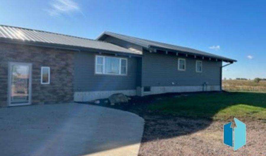 37907 174th St, Redfield, SD 57469 - 4 Beds, 2 Bath