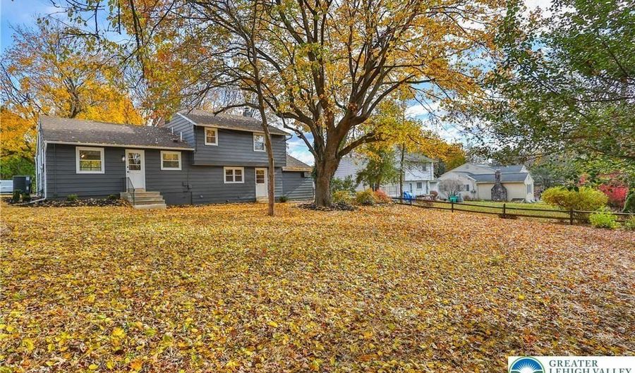 1046 N 28th St, Allentown, PA 18104 - 4 Beds, 2 Bath