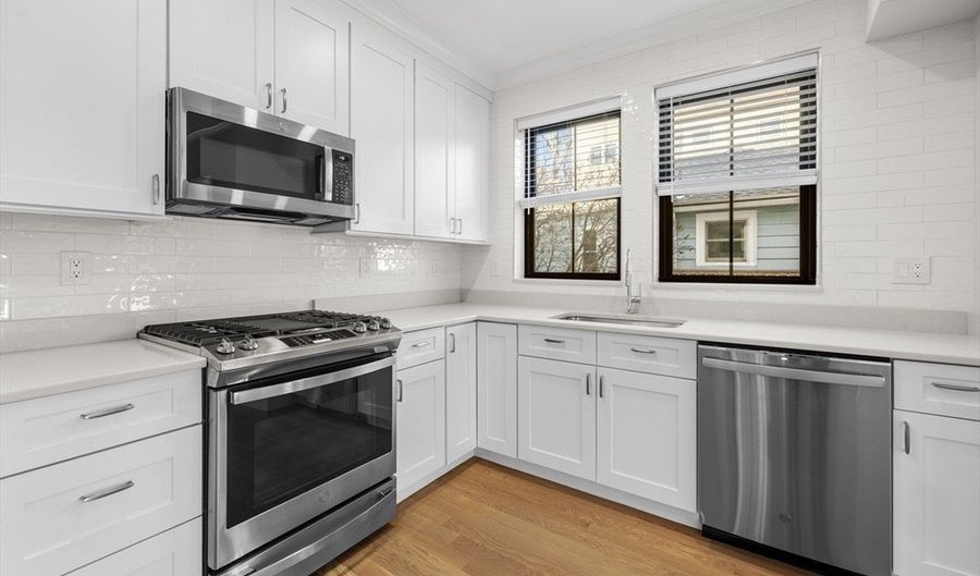 279 Lamartine St PH, Boston, MA 02130 - 4 Beds, 2 Bath