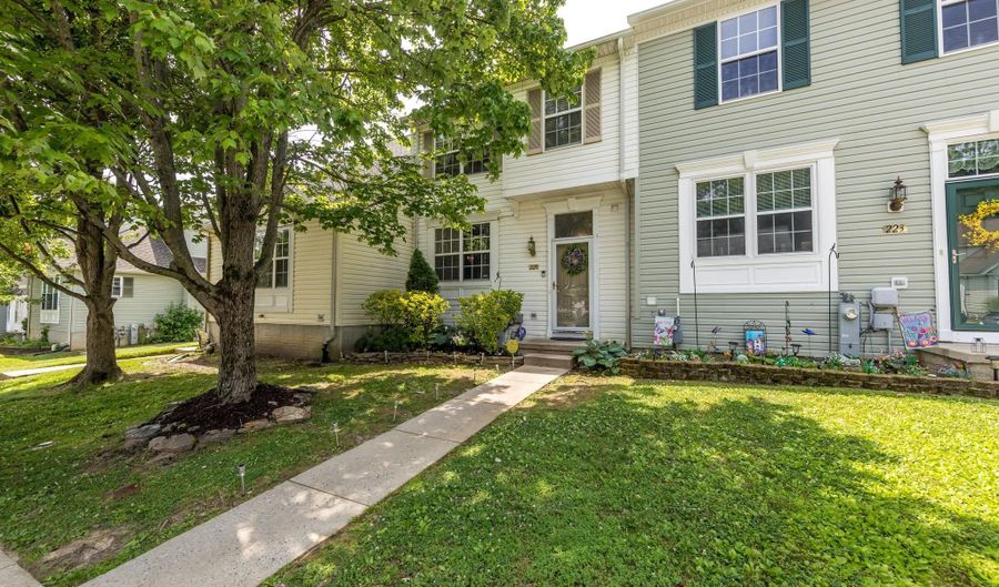 225 WOODLAND GREEN Way, Aberdeen, MD 21001 - 3 Beds, 4 Bath