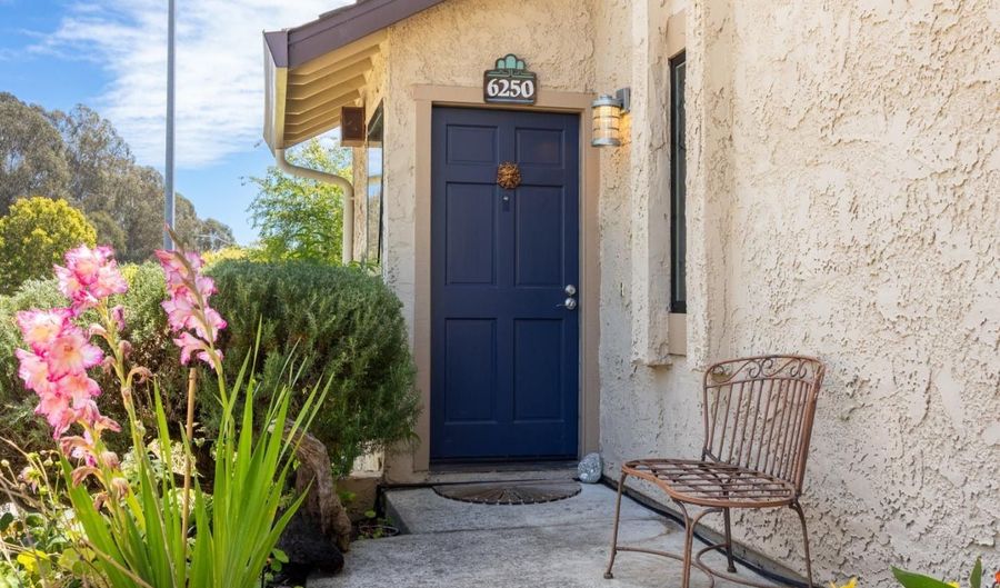 6250 Cabot Ct, Aptos, CA 95003 - 2 Beds, 2 Bath