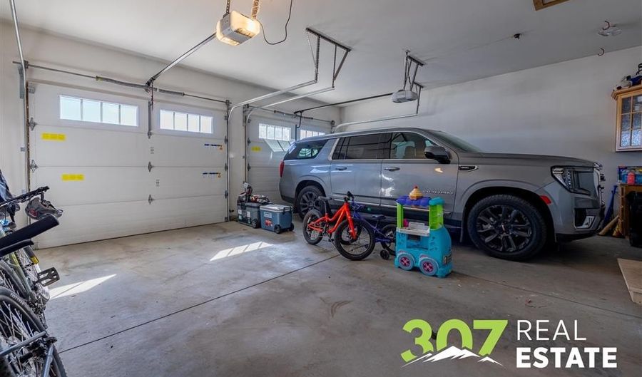 3119 Hardpan Ave, Cody, WY 82414 - 5 Beds, 3 Bath