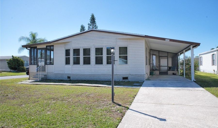 1356 Barefoot Cir, Barefoot Bay, FL 32976 - 2 Beds, 2 Bath