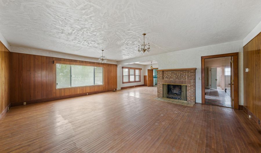 54 W 4th St, Battle Mountain, NV 89820 - 3 Beds, 2 Bath