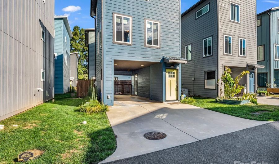 9 W Citra St, Arden, NC 28704 - 2 Beds, 2 Bath