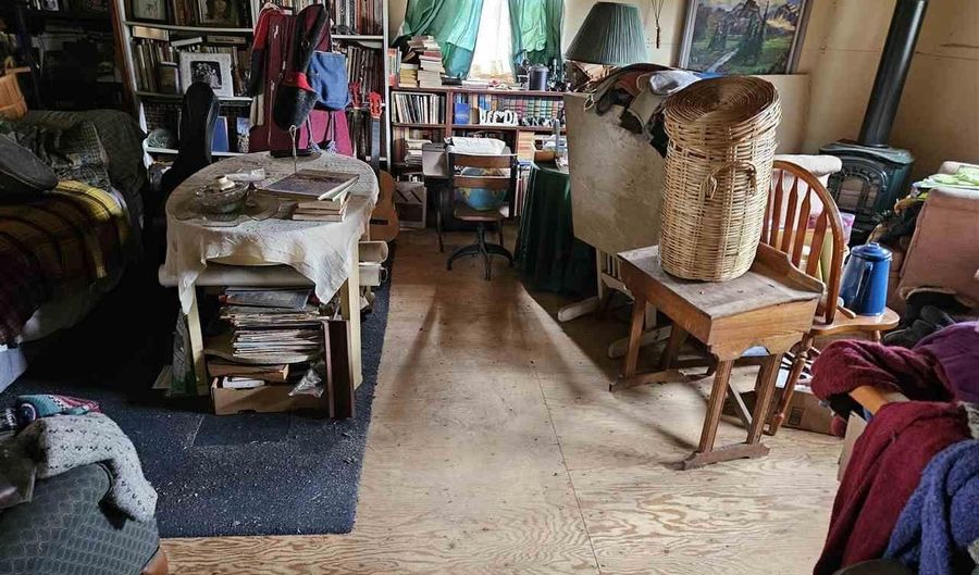 9240 Murray Rd, Angora, MN 55703 - 3 Beds, 1 Bath