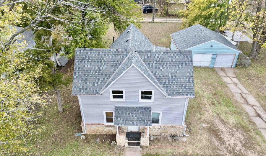 712 S C St, Arkansas City, KS 67005 - 3 Beds, 1 Bath