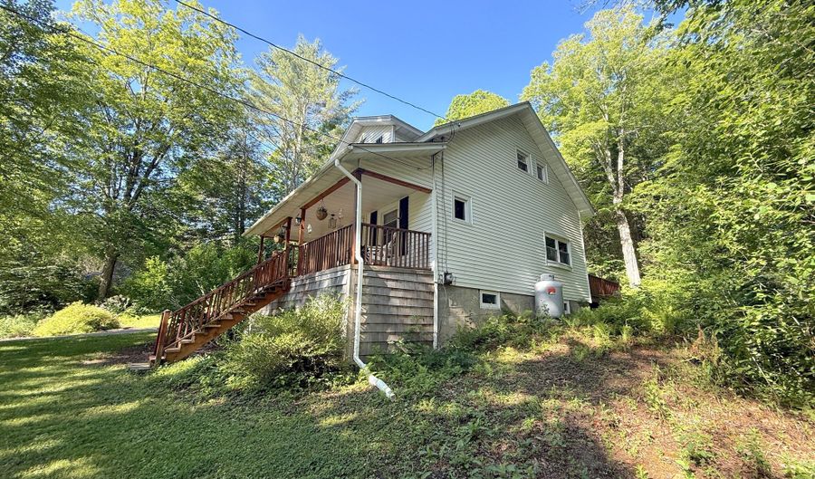 389 Colebrook River Rd, Colebrook, CT 06065 - 2 Beds, 2 Bath