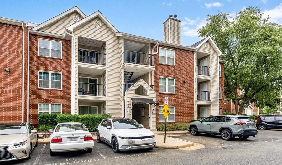 3304 WYNDHAM Cir #235, Alexandria, VA 22302 - 1 Beds, 1 Bath