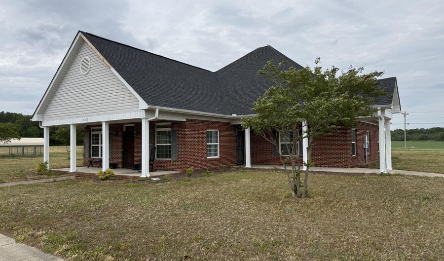 418 Menola St John Rd, Ahoskie, NC 27910 - 8 Beds, 6 Bath