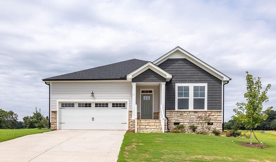 428 Brighton Way, Aberdeen, NC 28387 - 3 Beds, 2 Bath