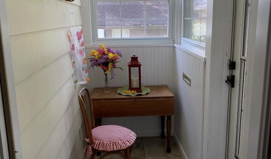 766 W Clark St, Berne, IN 46711 - 3 Beds, 1 Bath
