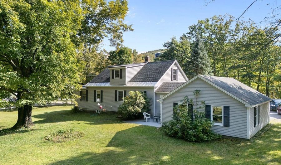 1089 Marlboro Rd, Brattleboro, VT 05301 - 3 Beds, 2 Bath