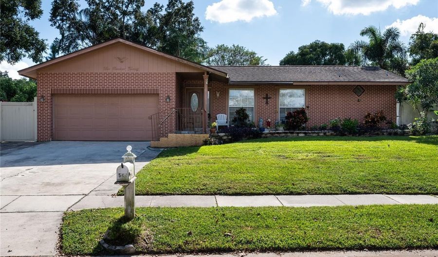 520 SAN SEBASTIAN PRADO, Altamonte Springs, FL 32714 - 4 Beds, 2 Bath