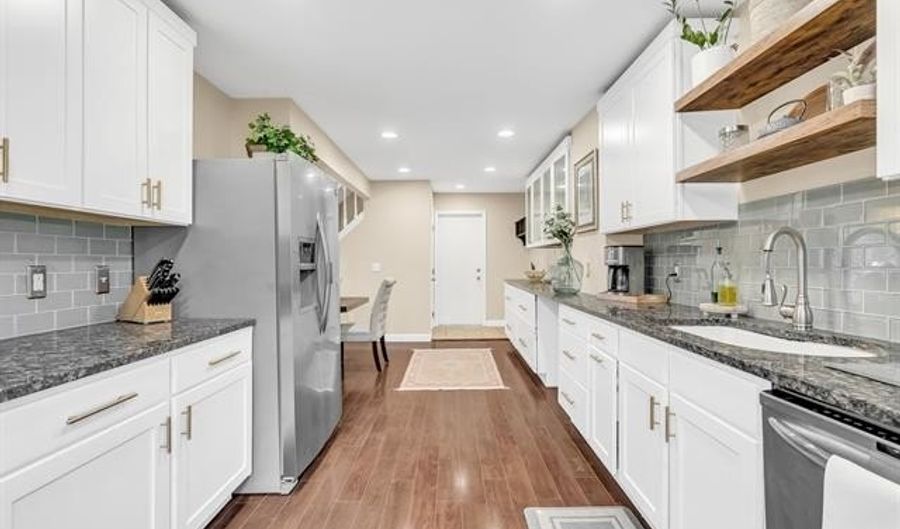 2003 Audubon Dr, Ann Arbor, MI 48103 - 2 Beds, 3 Bath