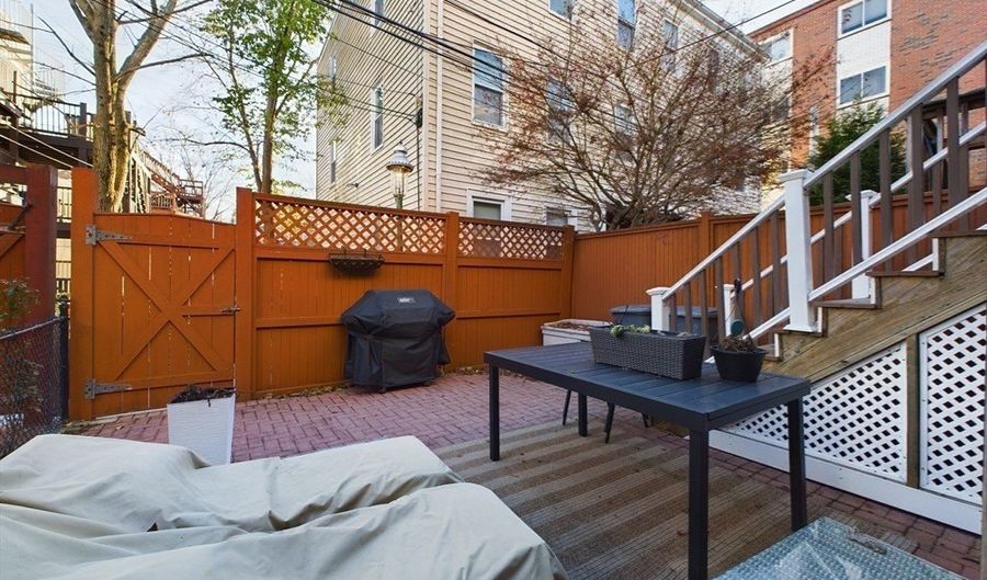 773 E 6th St, Boston, MA 02127 - 4 Beds, 4 Bath