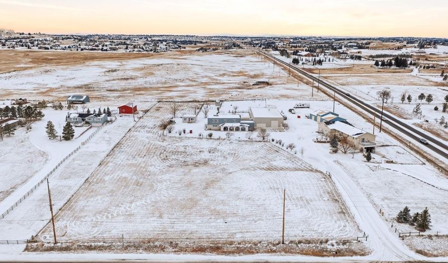 7602 RIDGE Rd, Cheyenne, WY 82009 - 5 Beds, 6 Bath