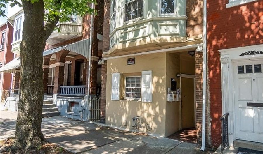 421 N 6th St Apt.2, Allentown, PA 18102 - 3 Beds, 1 Bath