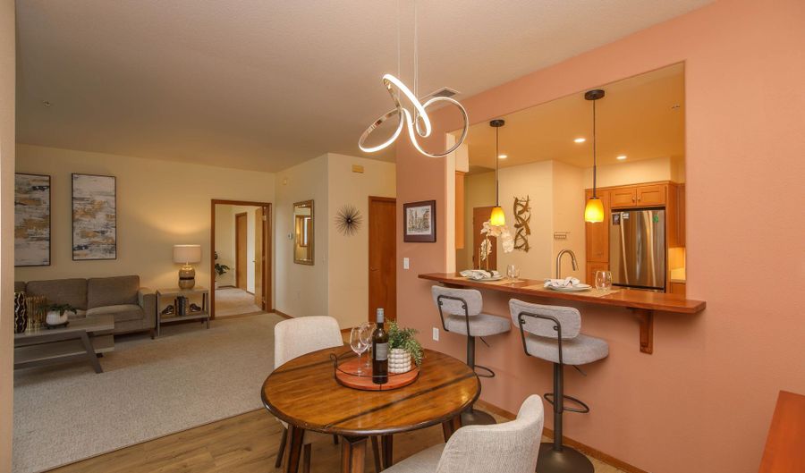 967 Golden Aspen Pl, Ashland, OR 97520 - 1 Beds, 2 Bath