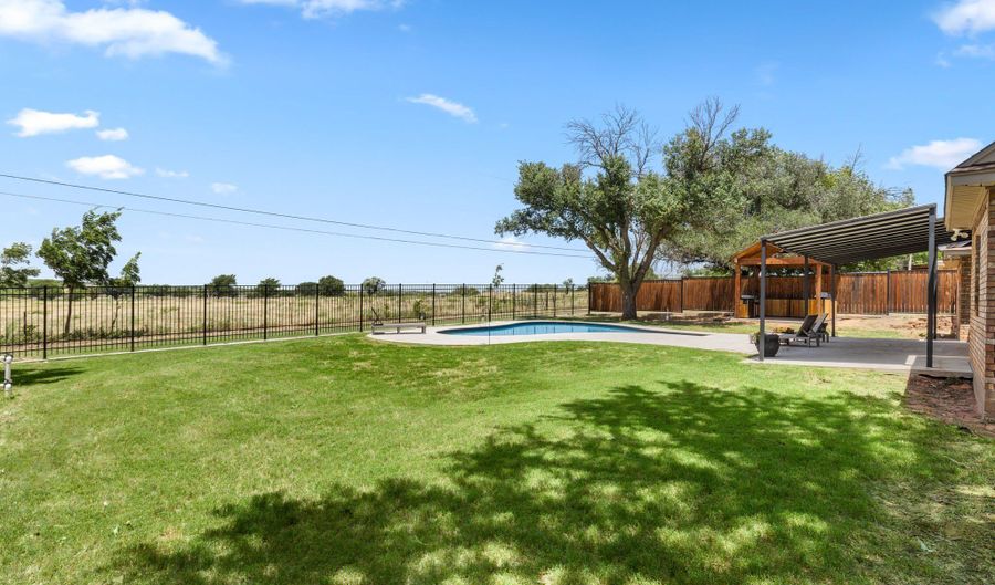 1111 S Ash, Archer City, TX 76351 - 4 Beds, 4 Bath