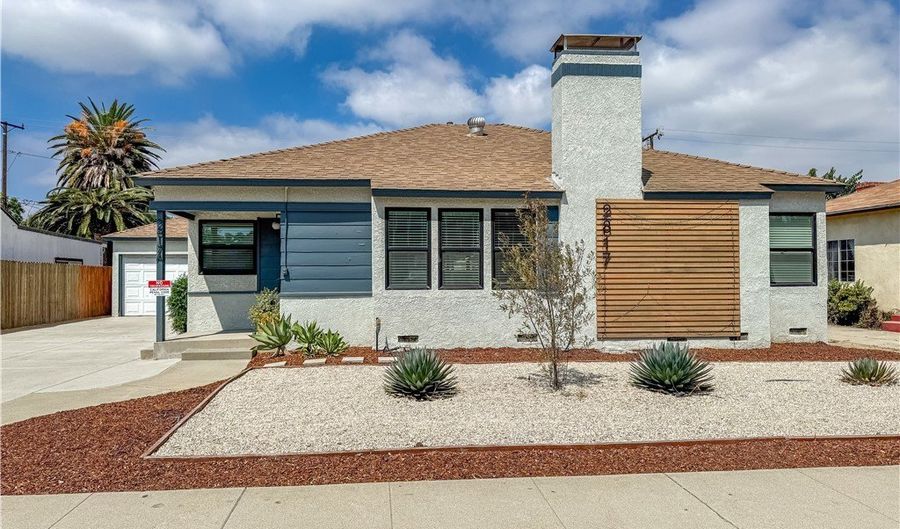 2817 Easy Ave, Long Beach, CA 90810 - 3 Beds, 2 Bath