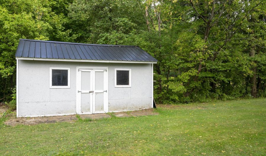 2030 Alder Bend Rd, Altona, NY 12910 - 3 Beds, 1 Bath