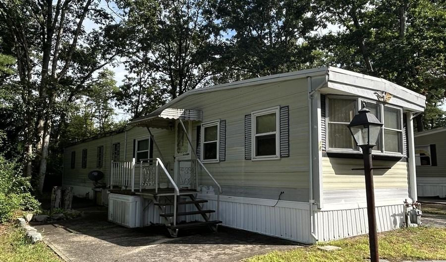 2300 Massachusetts Ave 18, Toms River, NJ 08755 - 2 Beds, 2 Bath