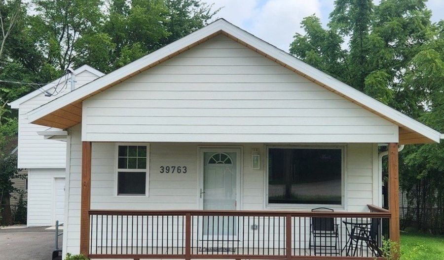 39763 N Rena Ave, Antioch, IL 60002 - 3 Beds, 2 Bath