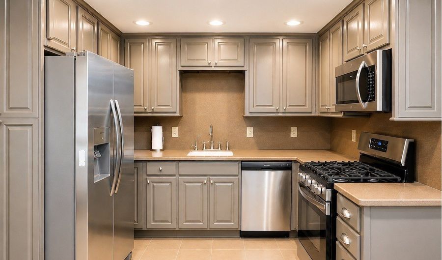 7855 Bluff Rd, Indianapolis, IN 46217 - 3 Beds, 2 Bath