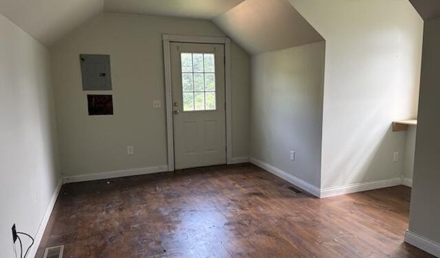 11167 N 127 Hwy, Albany, KY 42602 - 5 Beds, 3 Bath