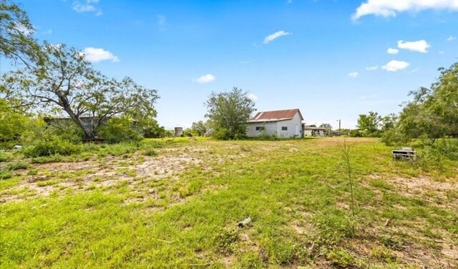 11295 Loop 107, Adkins, TX 78101 - 3 Beds, 2 Bath