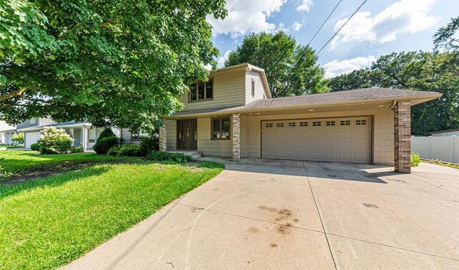 1633 Massee St, Albert Lea, MN 56007 - 3 Beds, 3 Bath