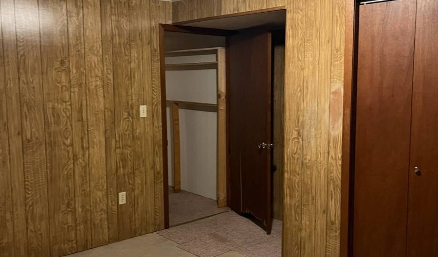 829 W. Fanning Dr, Anthony, KS 67003 - 2 Beds, 2 Bath