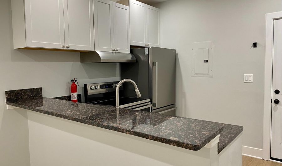 3701 9TH St NW 4, Washington, DC 20010 - 2 Beds, 2 Bath