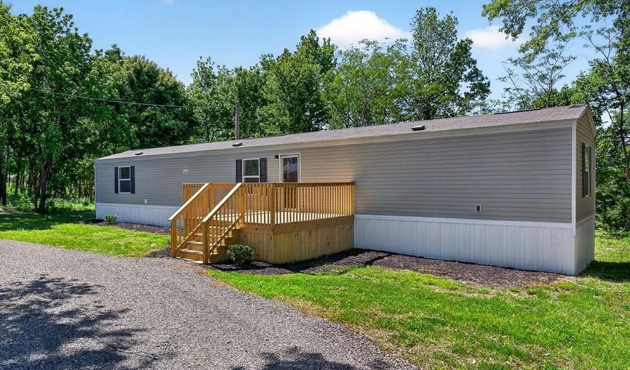 8380 Chaffin Rd, Baxter, TN 38544 - 3 Beds, 2 Bath