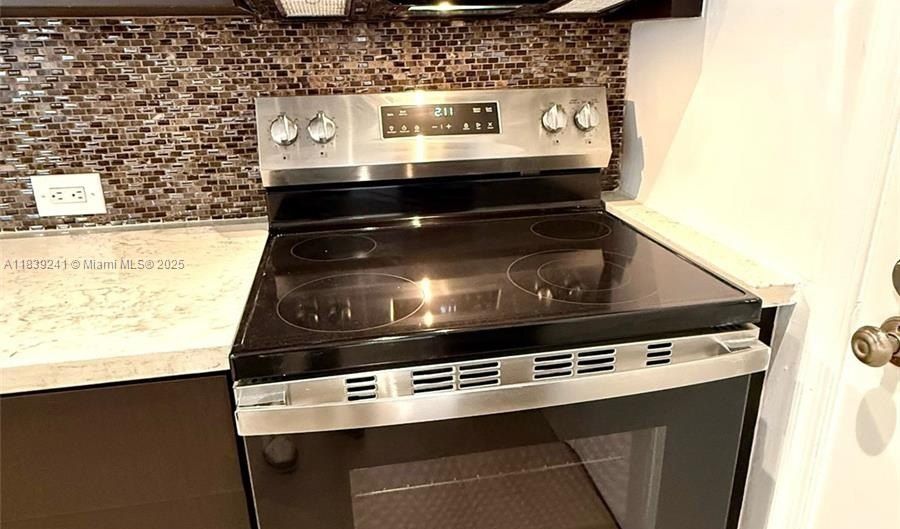 1080 94th St 602, Bay Harbor Islands, FL 33154 - 2 Beds, 2 Bath
