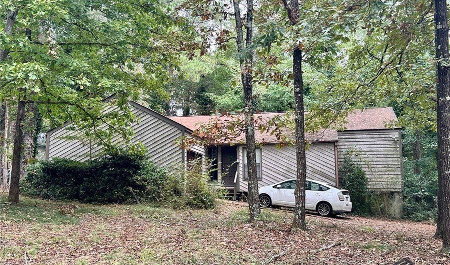 325 Ansley Dr, Athens, GA 30605 - 3 Beds, 2 Bath