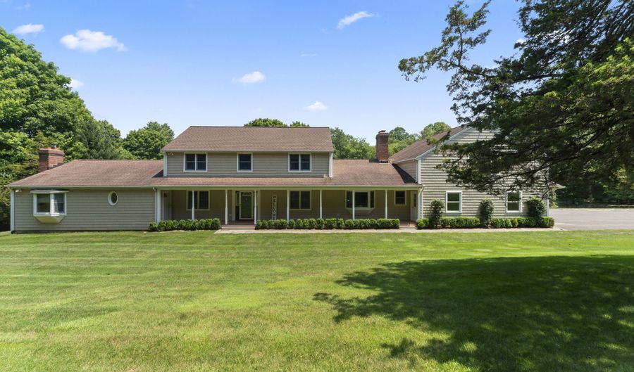 75 Codfish Hill Rd, Bethel, CT 06801 - 5 Beds, 4 Bath