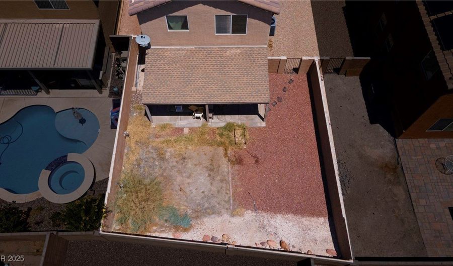 121 Brookhouse Ct, Henderson, NV 89011 - 3 Beds, 2 Bath