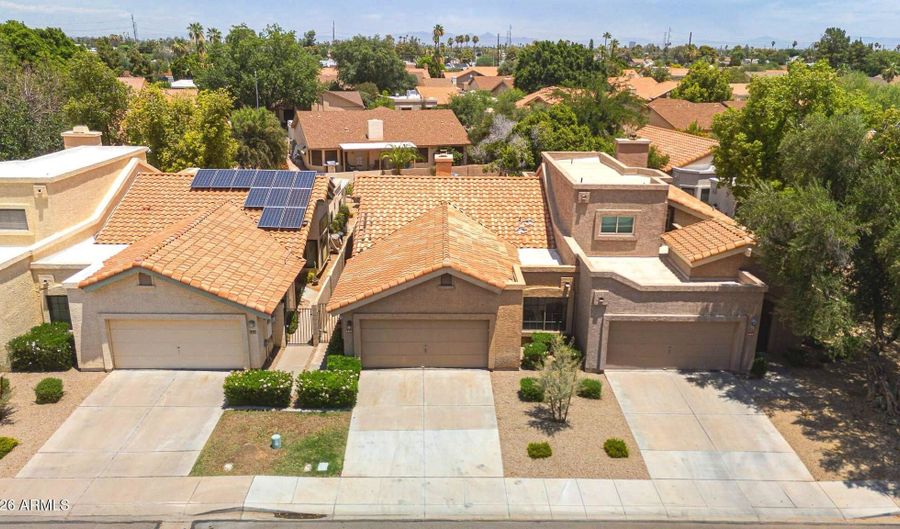 2364 W COMSTOCK Dr, Chandler, AZ 85224 - 3 Beds, 2 Bath
