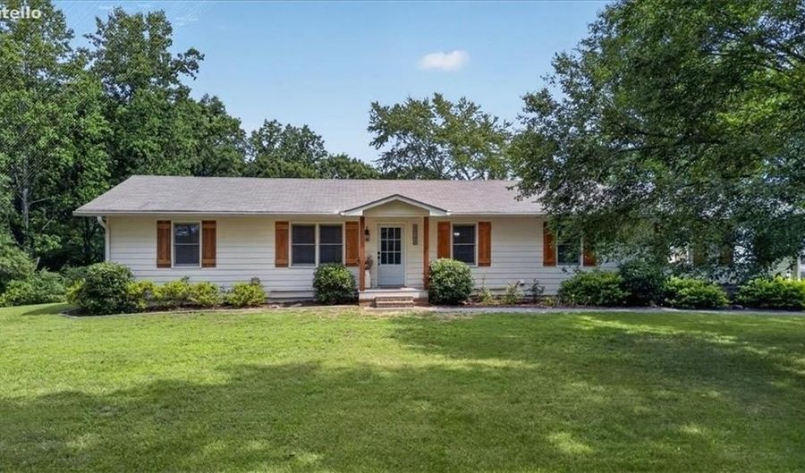 679 Ball Ground Rd, Ball Ground, GA 30107 - 3 Beds, 2 Bath