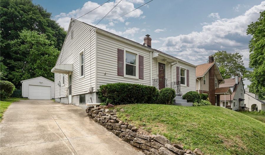 598 Morningview Ave, Akron, OH 44305 - 2 Beds, 1 Bath