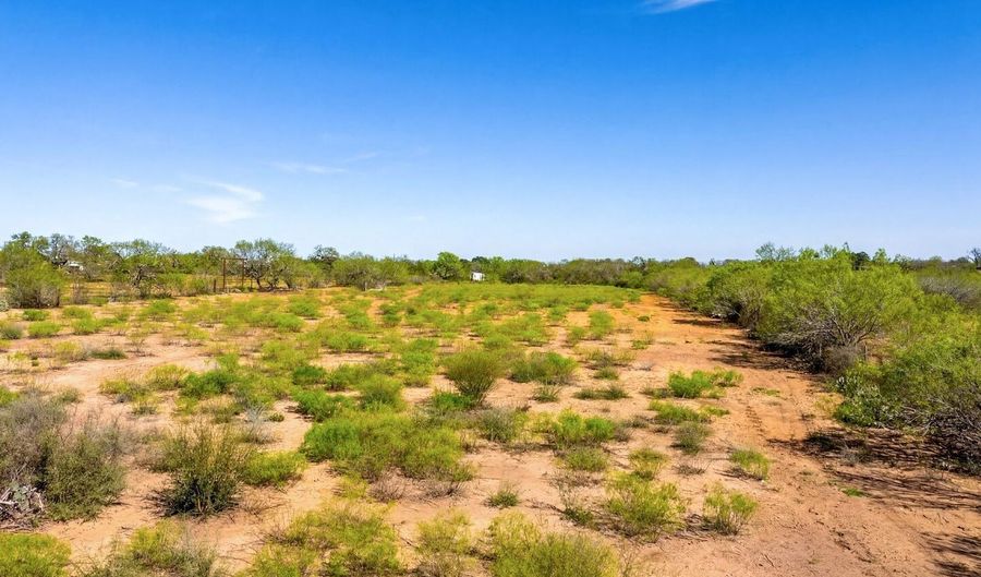4246 Rakowitz Rd, Adkins, TX 78101 - 0 Beds, 0 Bath
