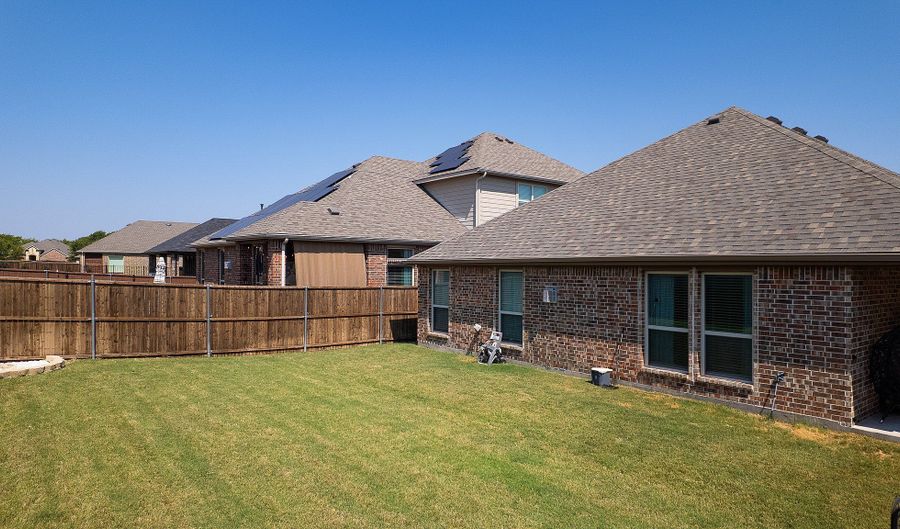 308 Maverick St, Anna, TX 75409 - 3 Beds, 2 Bath