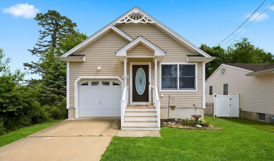 1349 Longboat Ave, Beachwood, NJ 08722 - 3 Beds, 2 Bath