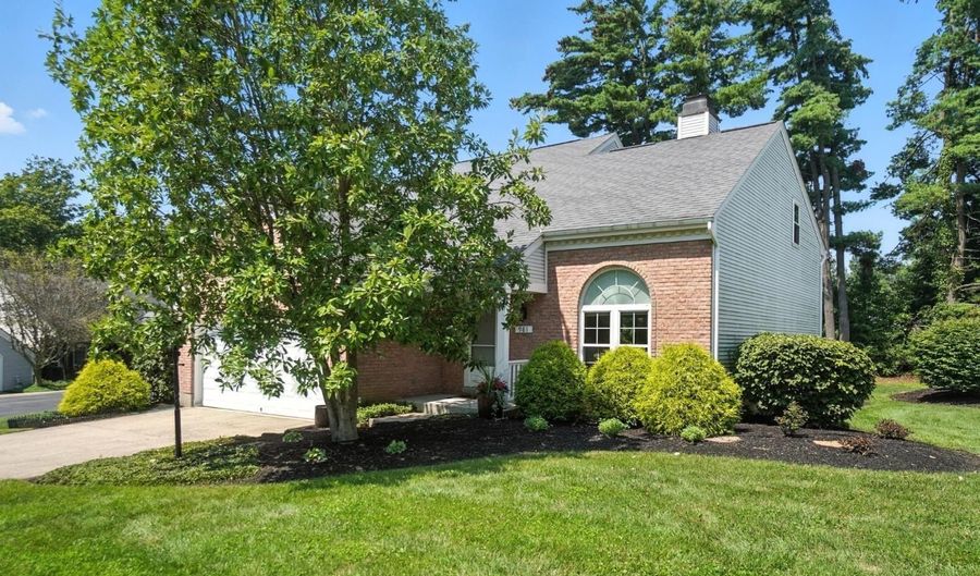 981 Wittshire Ln, Anderson Twp., OH 45255 - 3 Beds, 4 Bath