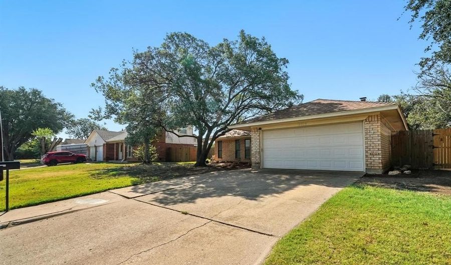 5313 Hunters Cir, Abilene, TX 79606 - 3 Beds, 2 Bath