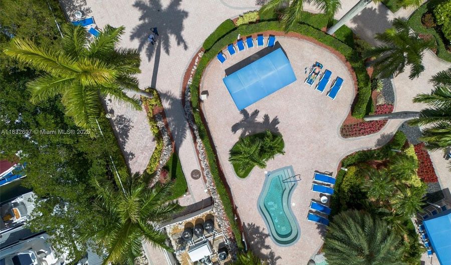 3530 Mystic Pointe Dr 2207, Aventura, FL 33180 - 2 Beds, 2 Bath