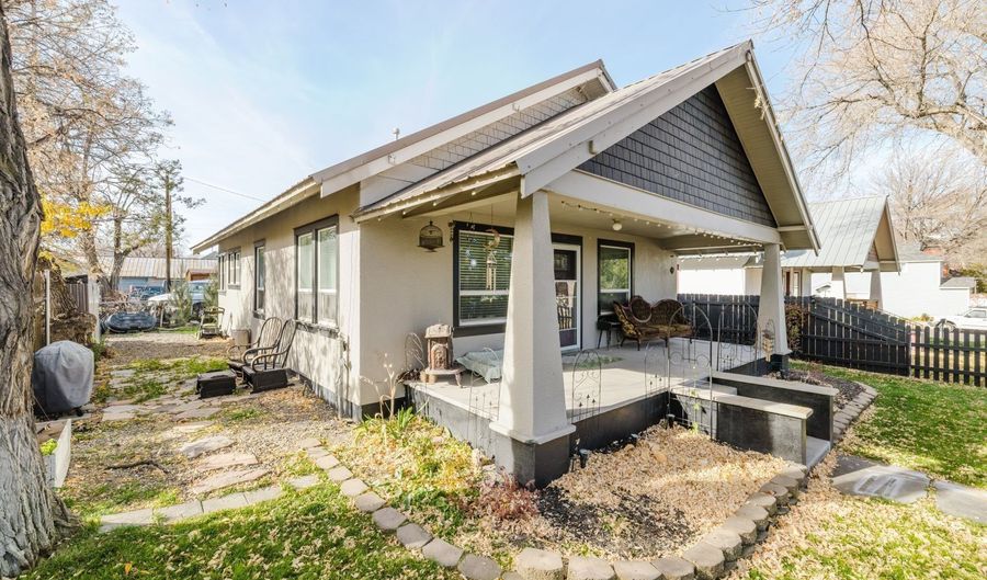 589 4th St, Elko, NV 89801 - 2 Beds, 1 Bath