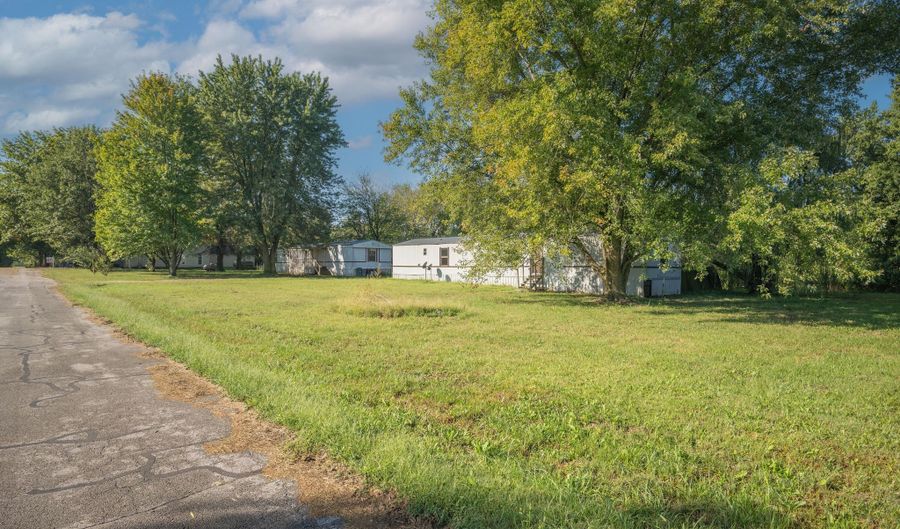 683 Mosher Ave, Asbury, MO 64832 - 3 Beds, 2 Bath